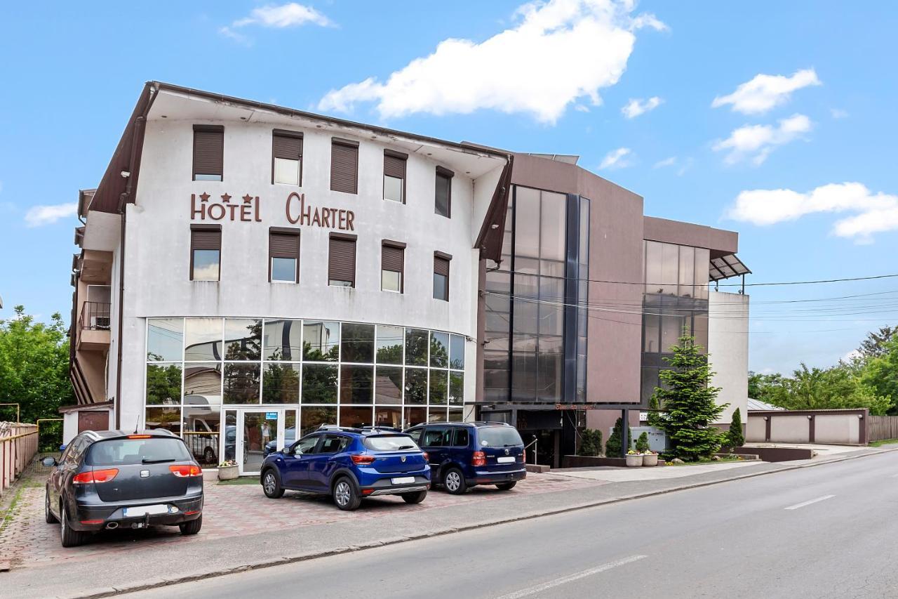 Hotel Charter Otopeni Bagian luar foto