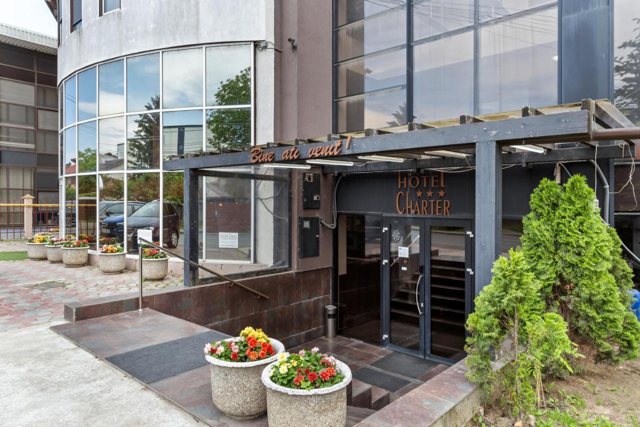 Hotel Charter Otopeni Bagian luar foto